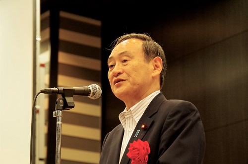 菅義偉氏