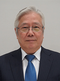 理事　小川克巳