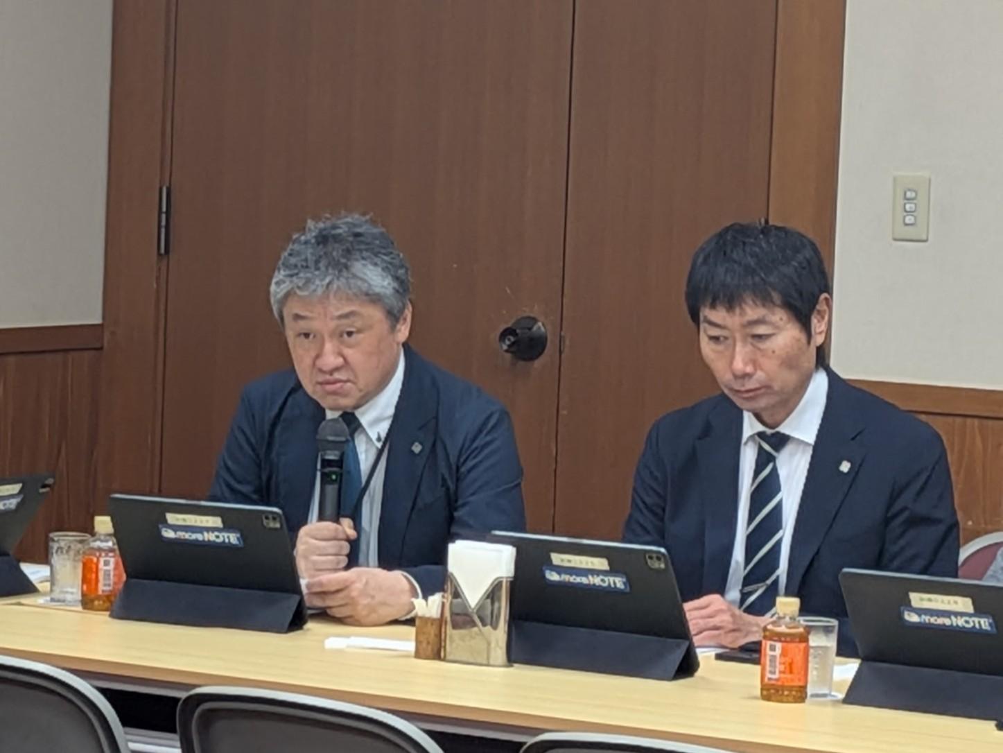 関係団体ヒアリングにて説明する斉藤秀之会長