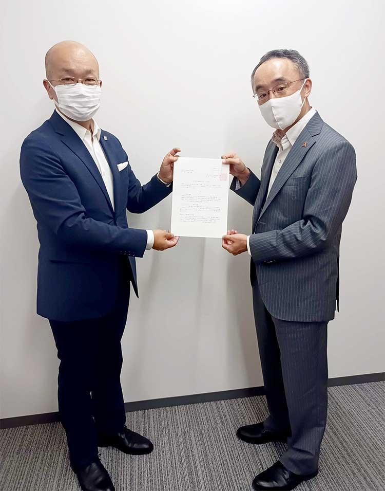 写真 2023年度予算に向けた要望書をこども家庭庁設立準備室に提出