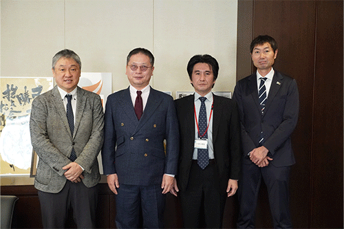 河合純一 スポーツ庁長官への表敬訪問＊小林敦郎 静岡県理学療法士会会長もご同席(左から2番目)