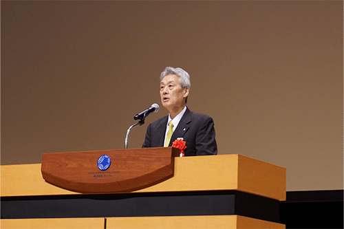 松本吉郎日本医師会会長による来賓祝辞