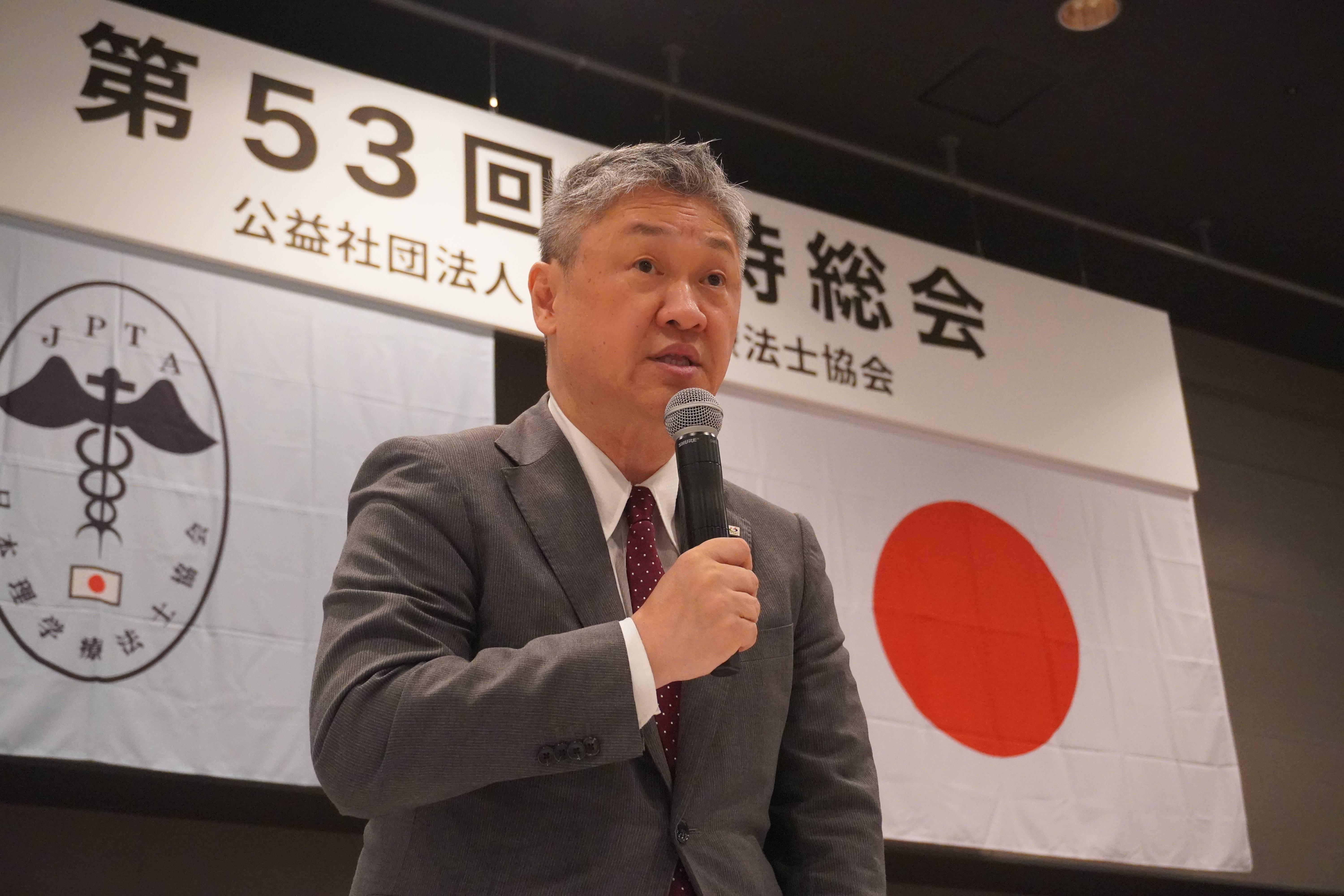 DSC02024-min.jpg